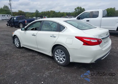 2016 Nissan Altima 2.5 S z USA, uszkodzony, nr VIN 1N4AL3AP3GC271853